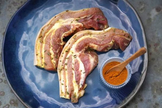 Boczek na grilla w ziołach i przyprawach bejcowany