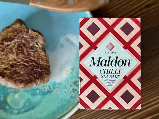 Sól morska Maldon w płatkach z płatkami chilli i piri-piri